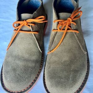Stylish Men's Veldskoen Heritage Bloem Brown Suede Boots with Orange soles US 11